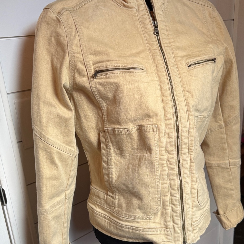 Ralph Lauren butter Yellow Barn Jacket - Picture 2 of 10